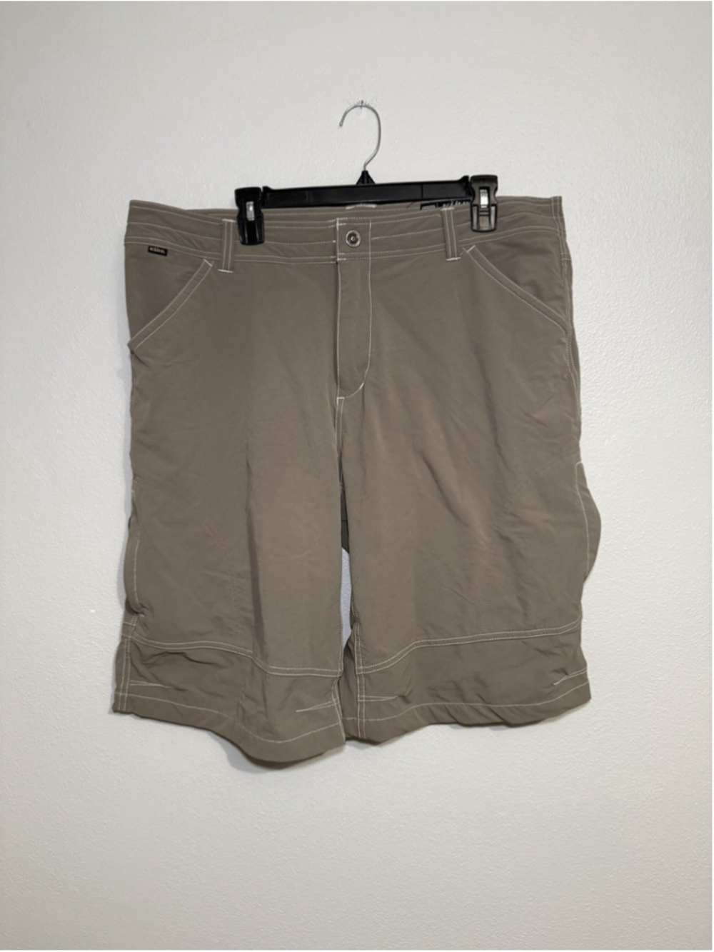 KÜHL Men’s Size 40 Hiking Cargo Shorts Khaki Stretch Nylon Outdoor